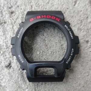 Casio G-Shock DW-6900 bezel